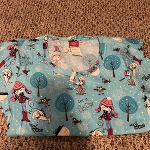 Dickies Women’s Scrub Top.